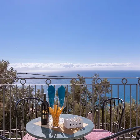 Serena 2 Amazing Sea View - Happy