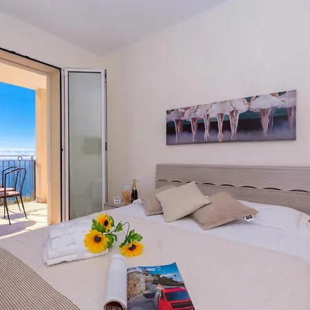 Serena 2 Amazing Sea View - Happy Апартаменти *