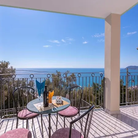 Serena 2 Amazing Sea View - Happy * Alassio