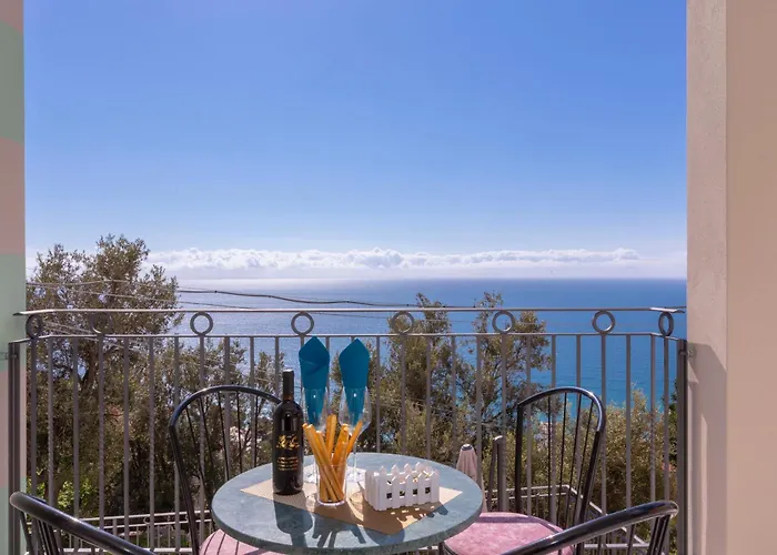 Serena 2 Amazing Sea View - Happy