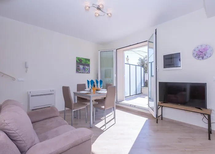 公寓 Serena 2 Amazing Sea View - Happy